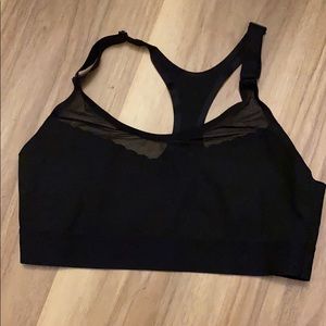 Victoria sports bra